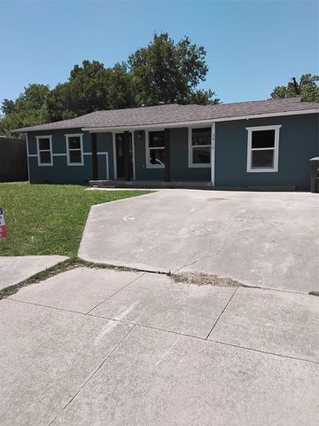 3913 Schwartz Avenue, Fort Worth, TX 76106