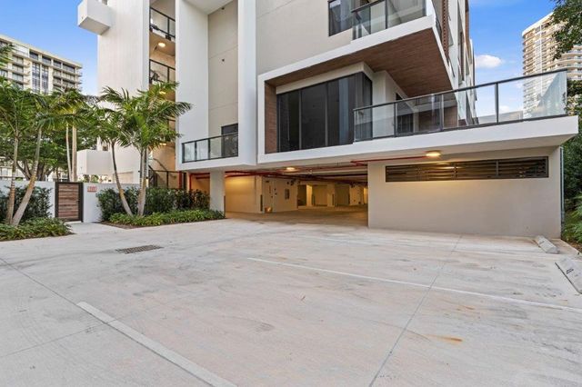 3040 N Ocean Boulevard N205, Fort Lauderdale, FL 33308