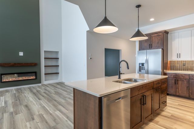 6867 Sun Valley Blvd, Horace, ND 58047