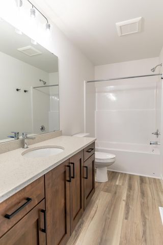 6867 Sun Valley Blvd, Horace, ND 58047