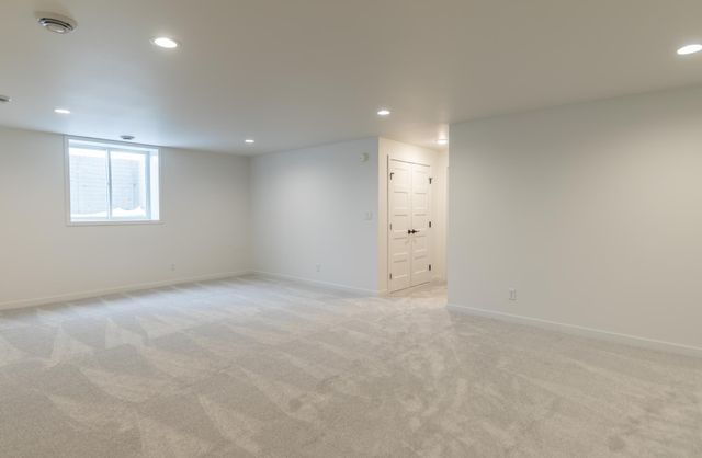 6867 Sun Valley Blvd, Horace, ND 58047