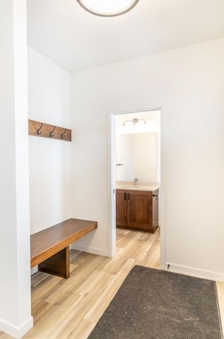 6867 Sun Valley Blvd, Horace, ND 58047