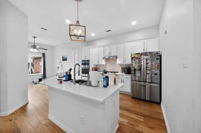 1517 Caldwell Circle, Carrollton, TX 75010