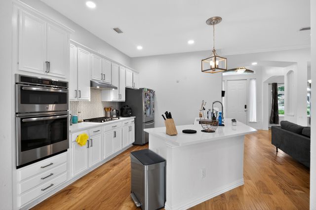 1517 Caldwell Circle, Carrollton, TX 75010