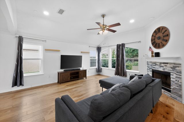 1517 Caldwell Circle, Carrollton, TX 75010