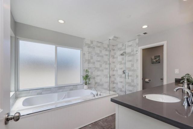 52 Murray Court, Redwood City, CA 94061