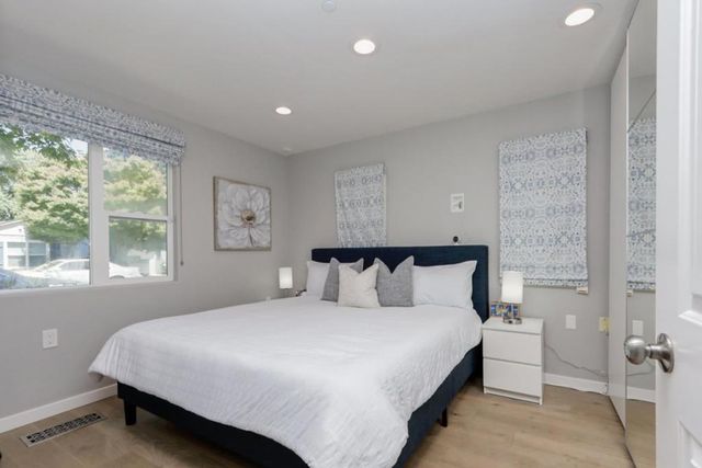 52 Murray Court, Redwood City, CA 94061