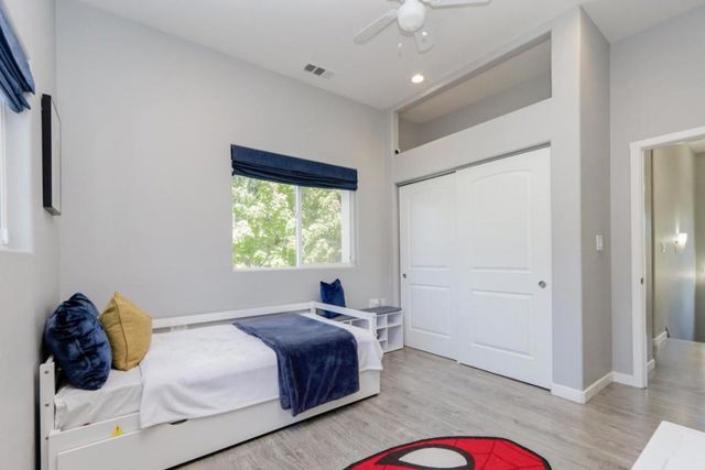 52 Murray Court, Redwood City, CA 94061