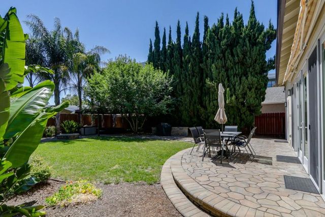 52 Murray Court, Redwood City, CA 94061