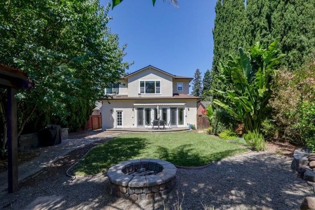 52 Murray Court, Redwood City, CA 94061