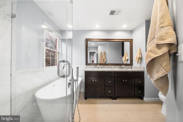 4620 KNIGHT PL, Alexandria, VA 22311