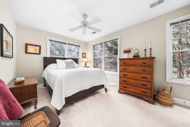 4620 KNIGHT PL, Alexandria, VA 22311