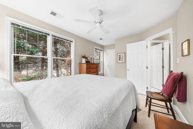 4620 KNIGHT PL, Alexandria, VA 22311