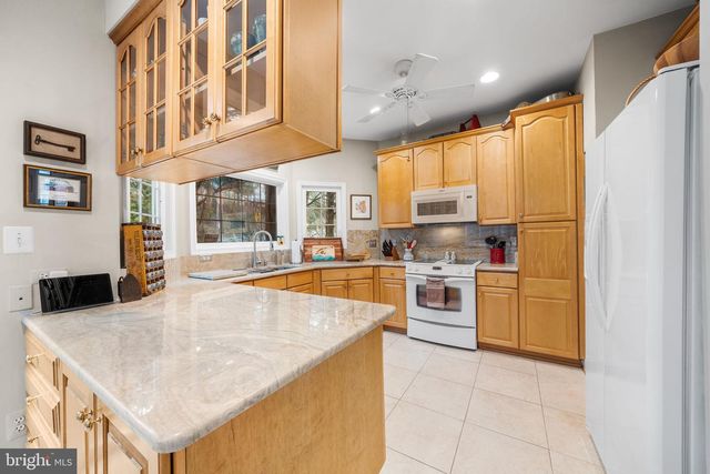 4620 KNIGHT PL, Alexandria, VA 22311