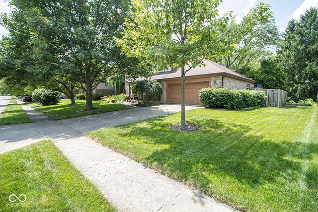 8910 Skippers Way, Indianapolis, IN 46256