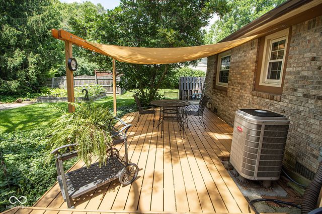 8910 Skippers Way, Indianapolis, IN 46256