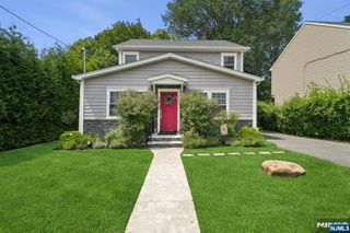 10 David Road, Cedar Grove, NJ 07009