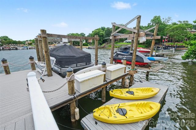 16105 Woolwine Road, Charlotte, NC 28278