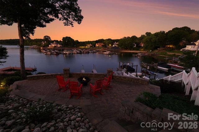 16105 Woolwine Road, Charlotte, NC 28278