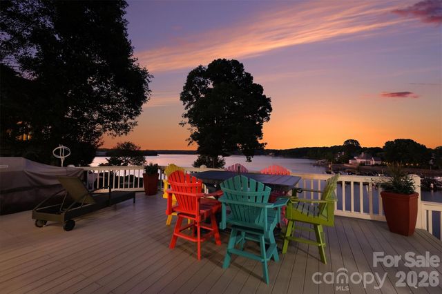 16105 Woolwine Road, Charlotte, NC 28278