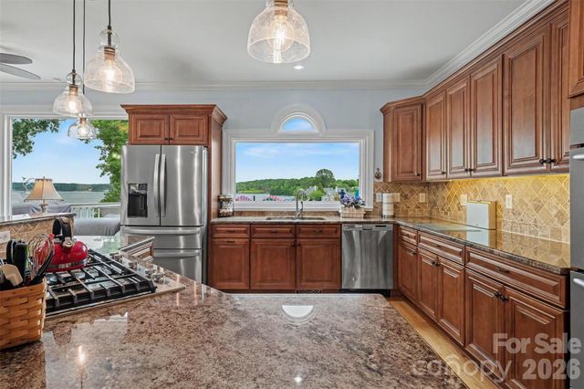 16105 Woolwine Road, Charlotte, NC 28278
