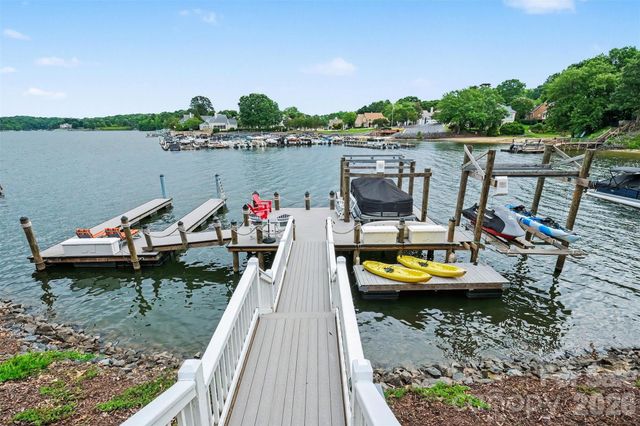 16105 Woolwine Road, Charlotte, NC 28278