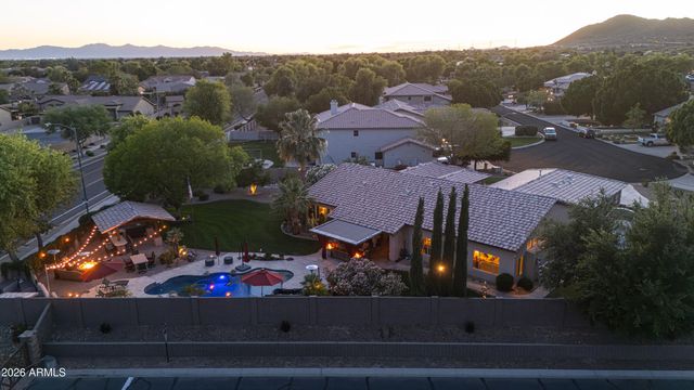 7909 W Briden Lane, Peoria, AZ 85383
