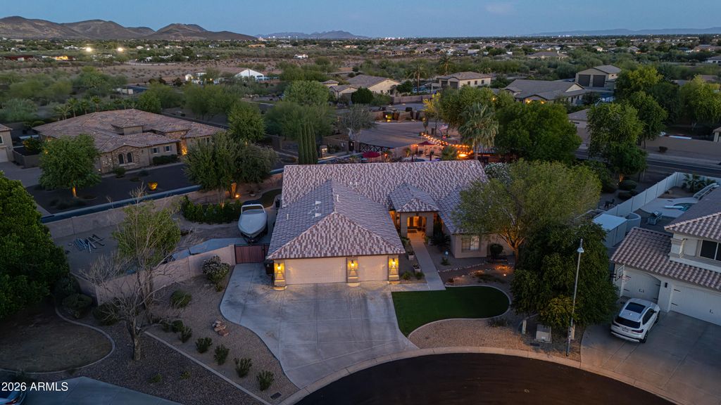 Image 97 of property listing at 7909 W Briden Lane, Peoria, AZ 85383
