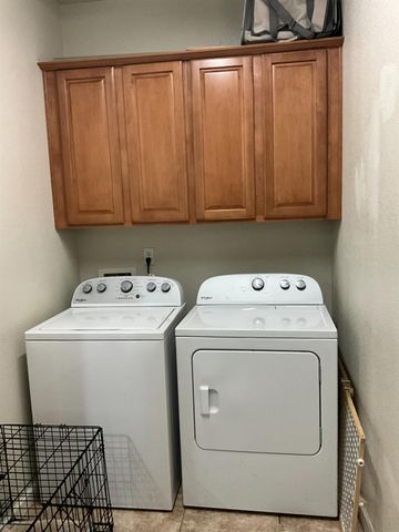 10537 Lake Point Ave, Stockton, CA 95219