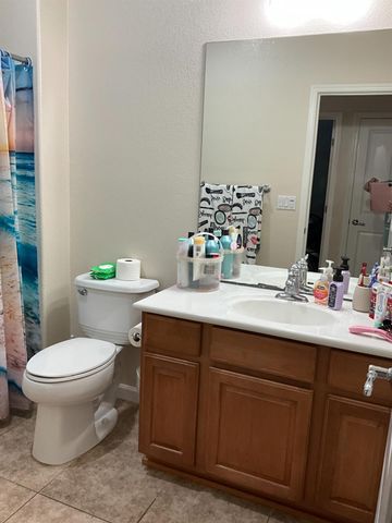 10537 Lake Point Ave, Stockton, CA 95219