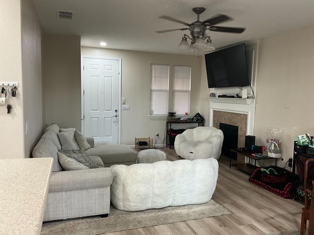 10537 Lake Point Ave, Stockton, CA 95219