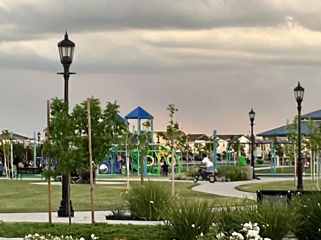 10537 Lake Point Ave, Stockton, CA 95219