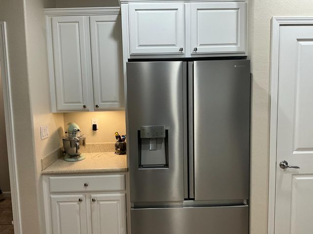 10537 Lake Point Ave, Stockton, CA 95219