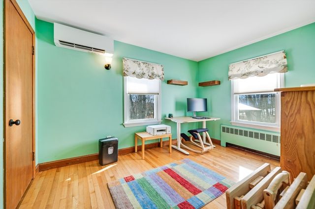 15 Hillside, Woburn, MA 01801