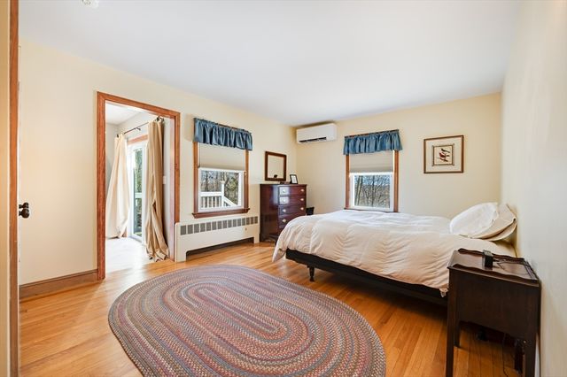 15 Hillside, Woburn, MA 01801