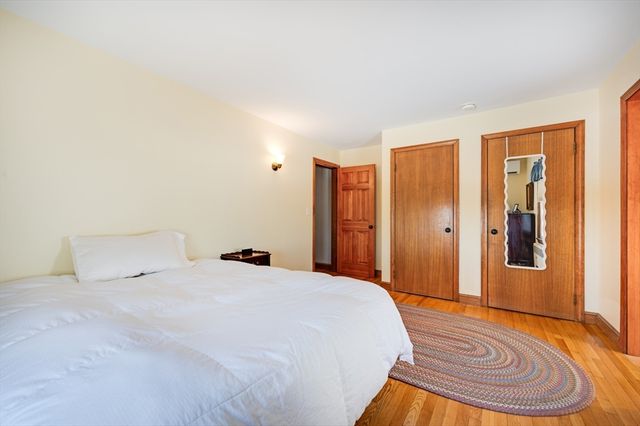 15 Hillside, Woburn, MA 01801