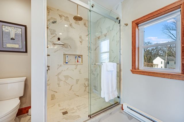 15 Hillside, Woburn, MA 01801