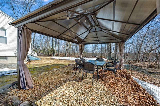 15 Hillside, Woburn, MA 01801