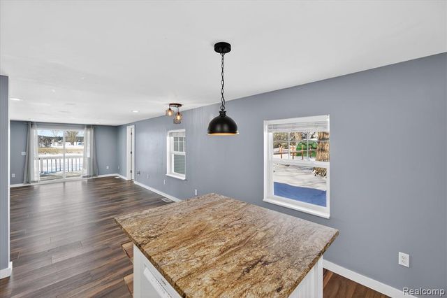 4539 Parker Drive, Howell, MI 48843