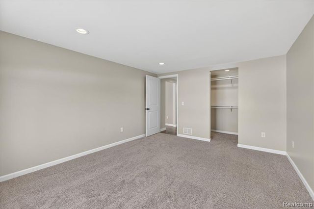 4539 Parker Drive, Howell, MI 48843