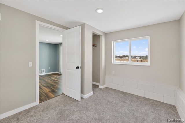 4539 Parker Drive, Howell, MI 48843