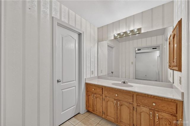 2010 Point West Drive, Edinburg, TX 78539