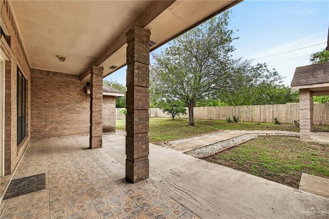 2010 Point West Drive, Edinburg, TX 78539