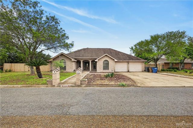 2010 Point West Drive, Edinburg, TX 78539