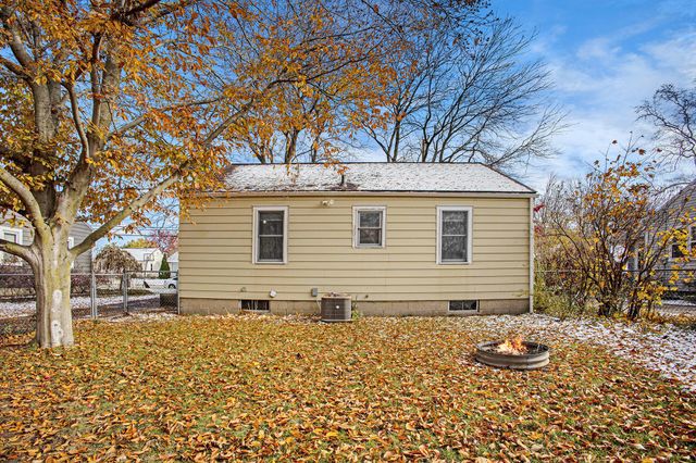 2867 Sharon Avenue SW, Wyoming, MI 49519