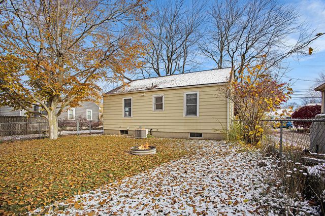 2867 Sharon Avenue SW, Wyoming, MI 49519