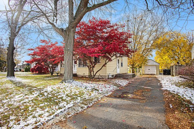 2867 Sharon Avenue SW, Wyoming, MI 49519