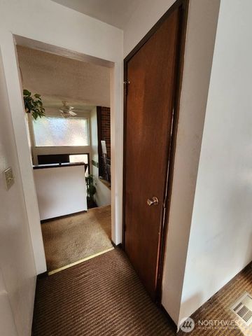 714 Pasadena Avenue, Fircrest, WA 98466