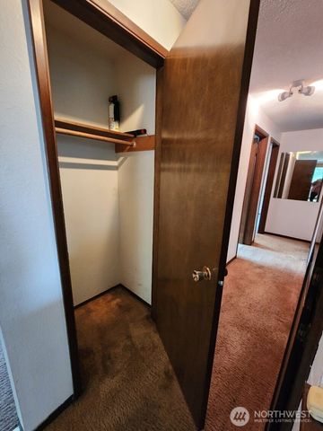 714 Pasadena Avenue, Fircrest, WA 98466