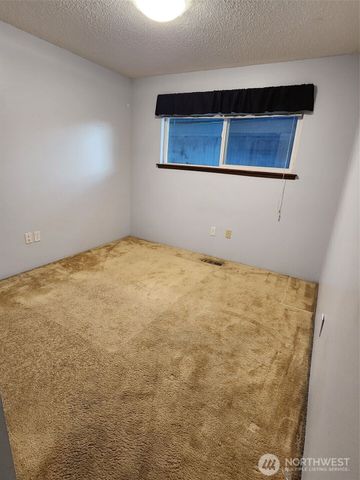 714 Pasadena Avenue, Fircrest, WA 98466